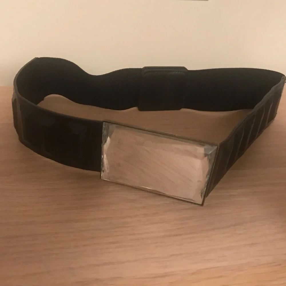 Cool black textured belt with beveled glass mirrored large buckle